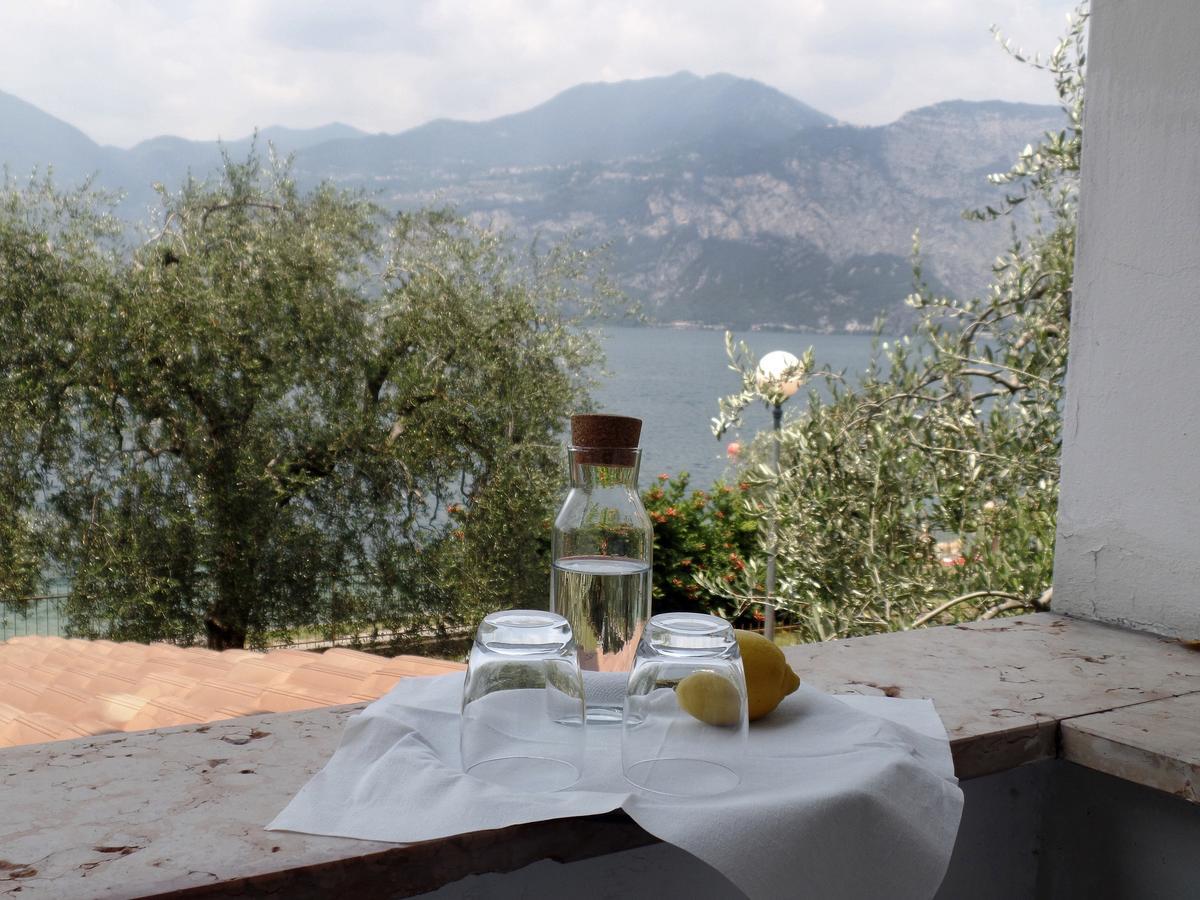 Piccolo Hotel Direkt Am See Brenzone sul Garda Exterior foto